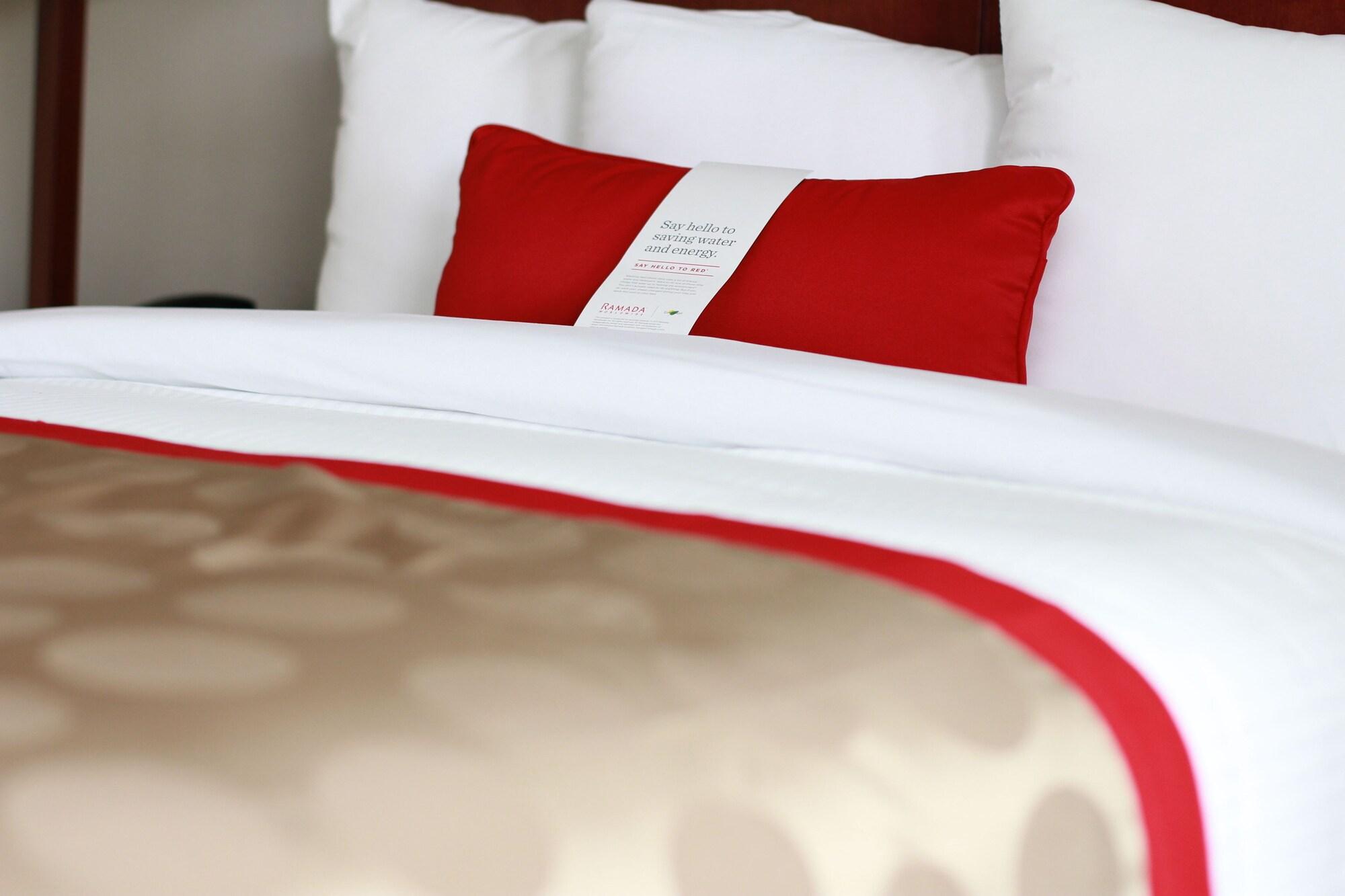 Ramada By Wyndham New Iberia Hotell Eksteriør bilde