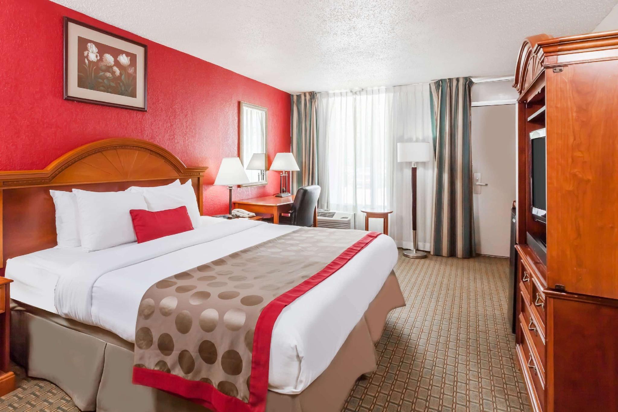 Ramada By Wyndham New Iberia Hotell Eksteriør bilde