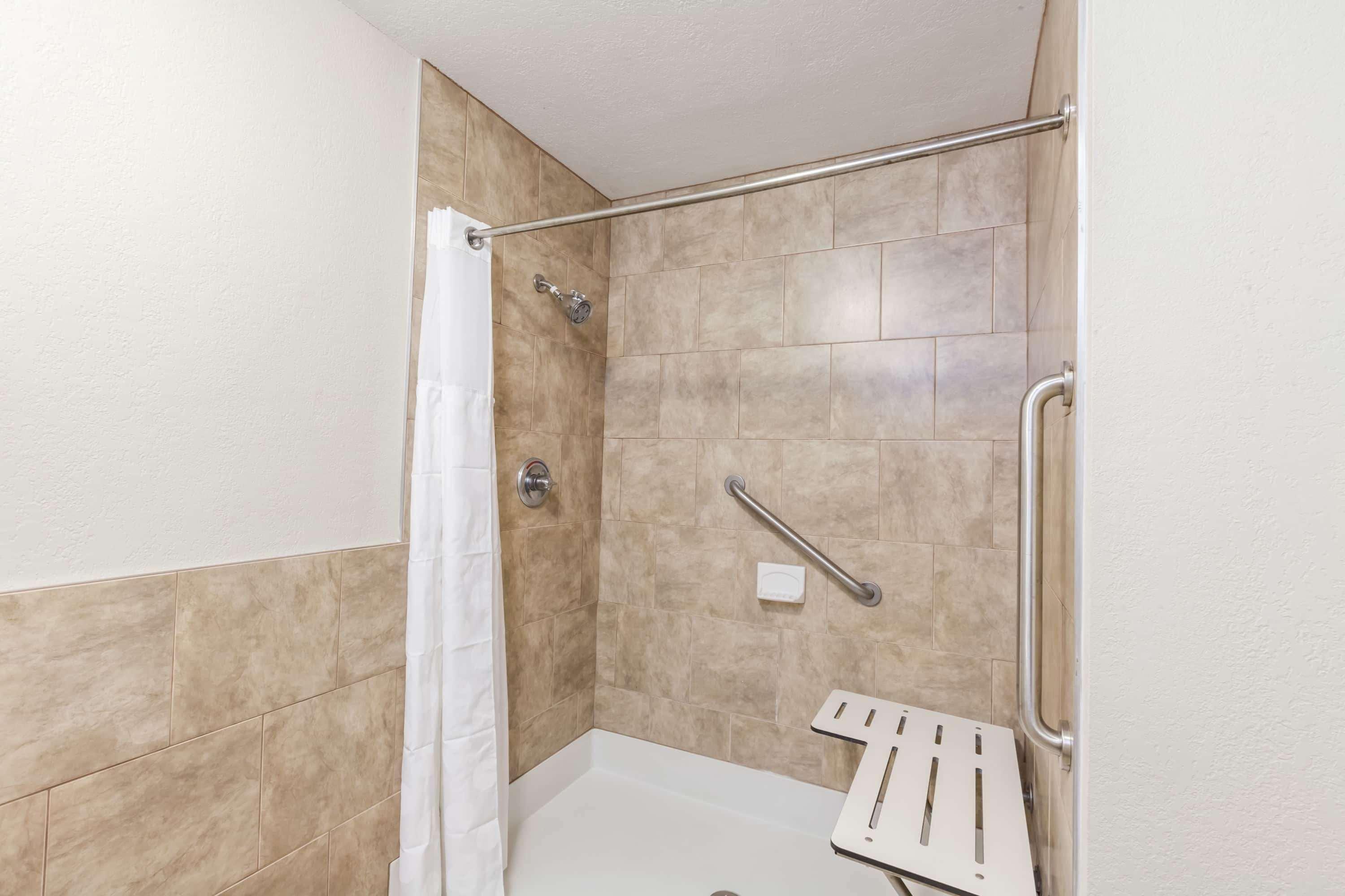 Ramada By Wyndham New Iberia Hotell Eksteriør bilde