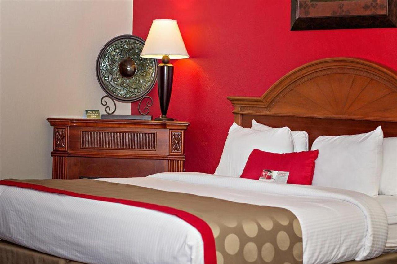 Ramada By Wyndham New Iberia Hotell Eksteriør bilde