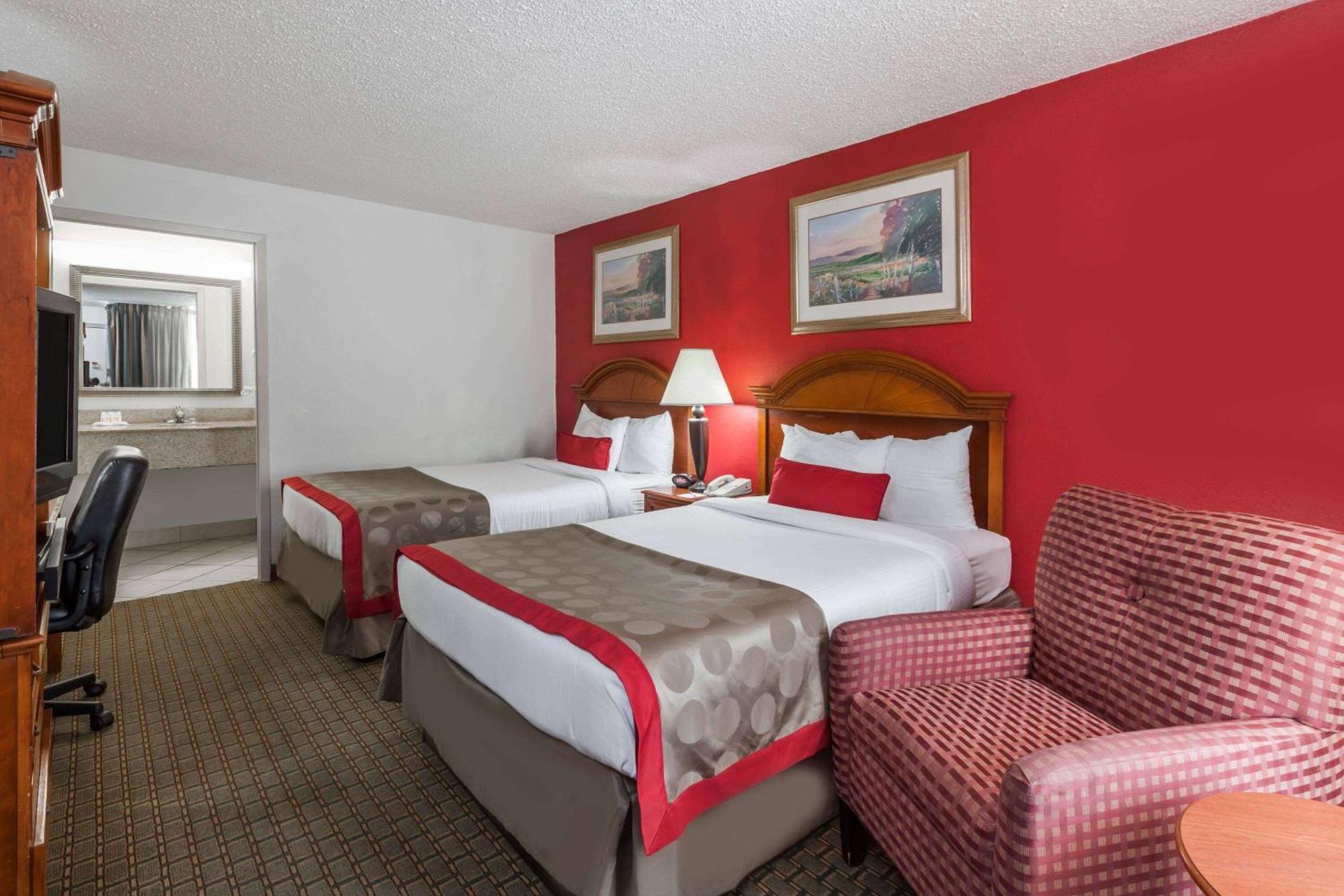 Ramada By Wyndham New Iberia Hotell Eksteriør bilde